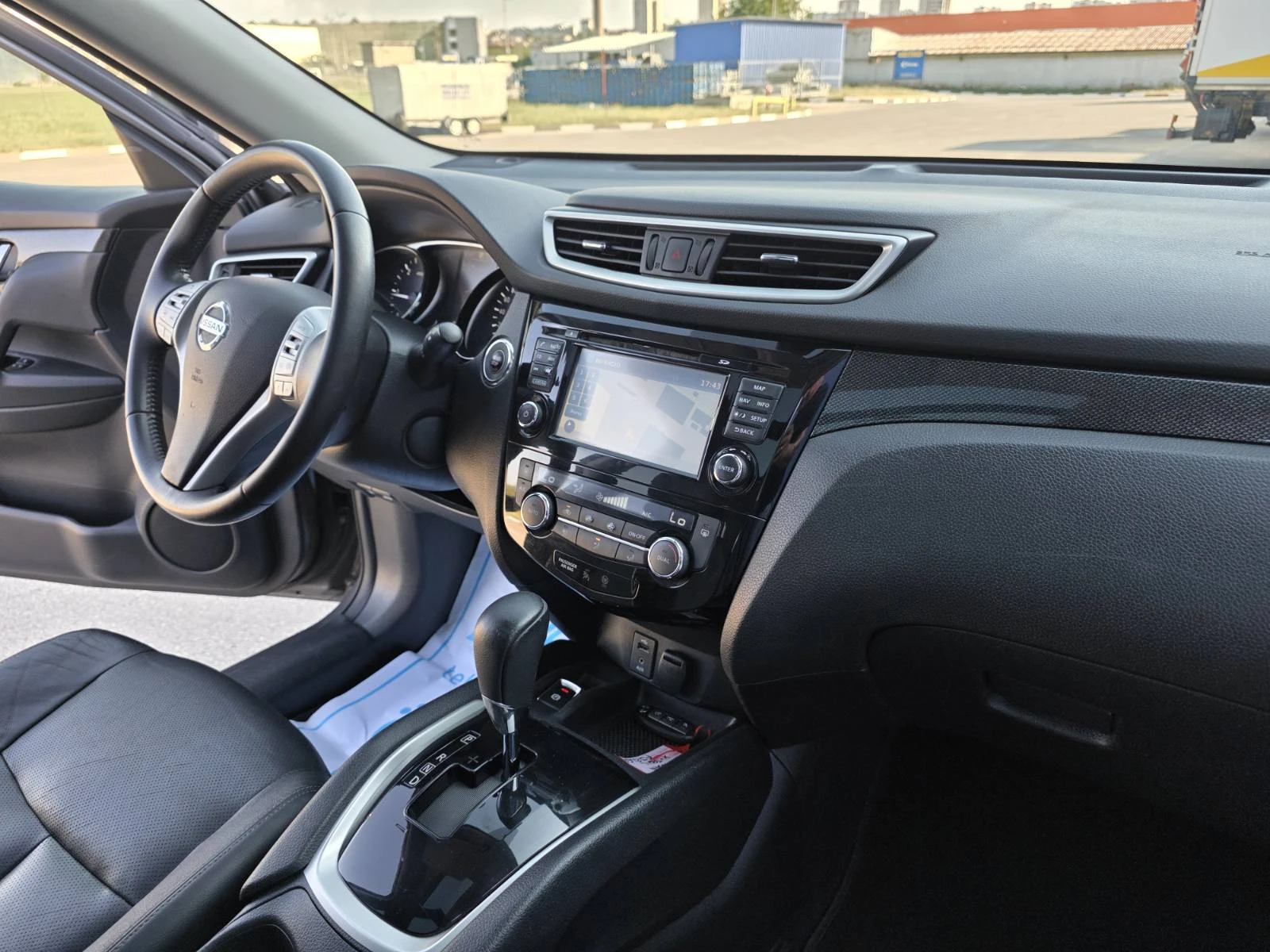 Nissan X-trail, снимка 7 - Автомобили и джипове - 55702645