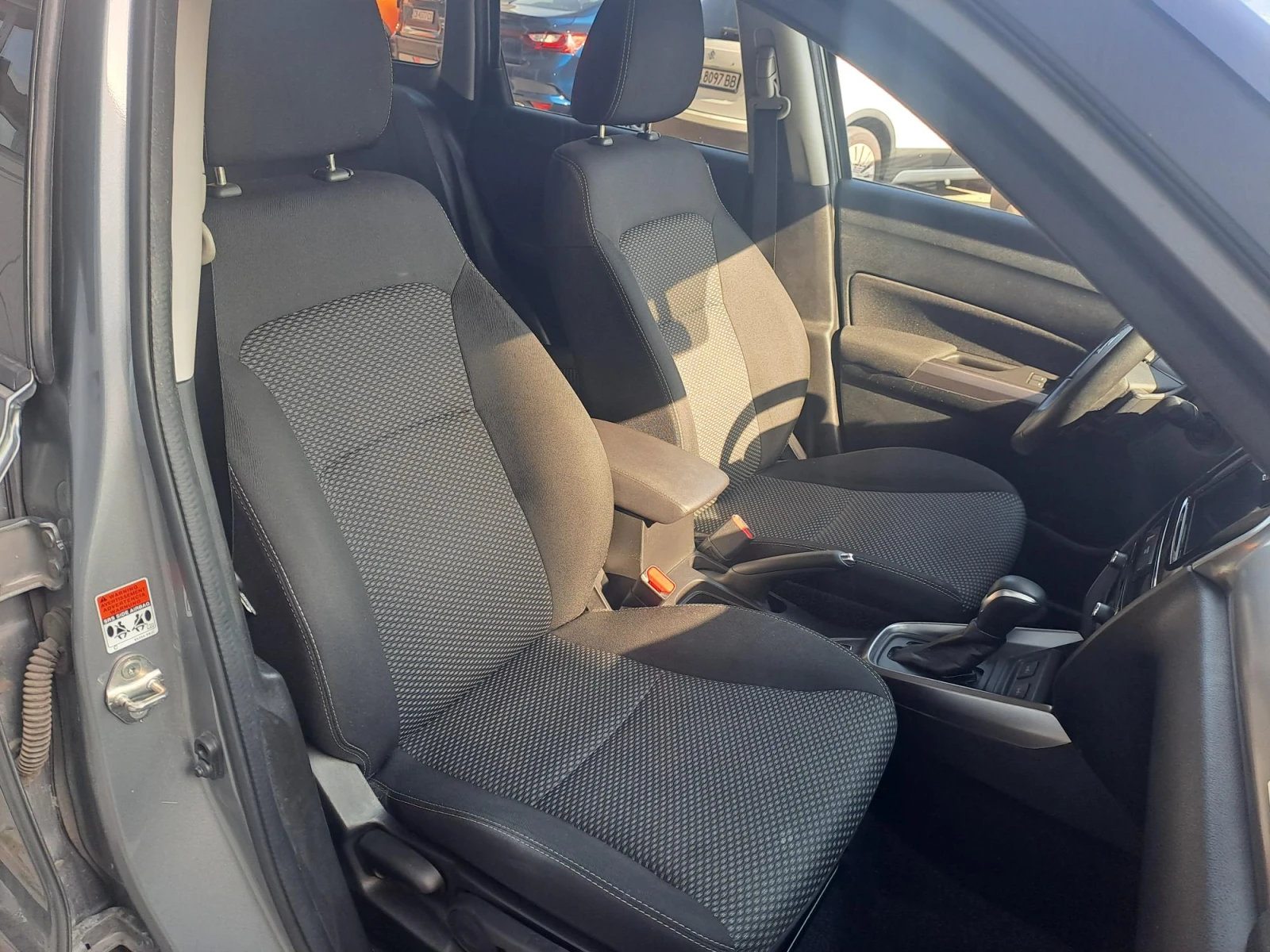 Suzuki Vitara 1.5 GL+ Full Hybrid 4x4 Automatic AGS, снимка 16 - Автомобили и джипове - 55926329