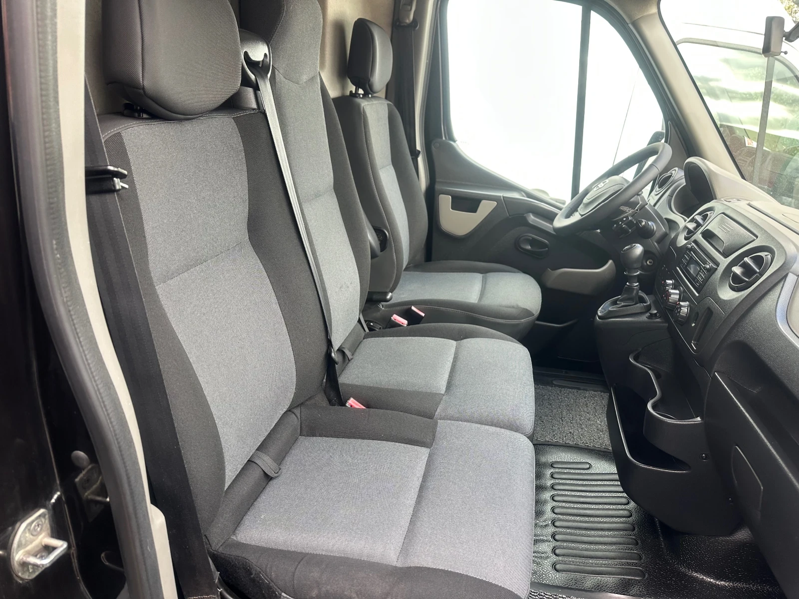 Nissan NV400 2.3 CDTI maxi, снимка 10 - Бусове и автобуси - 54124446