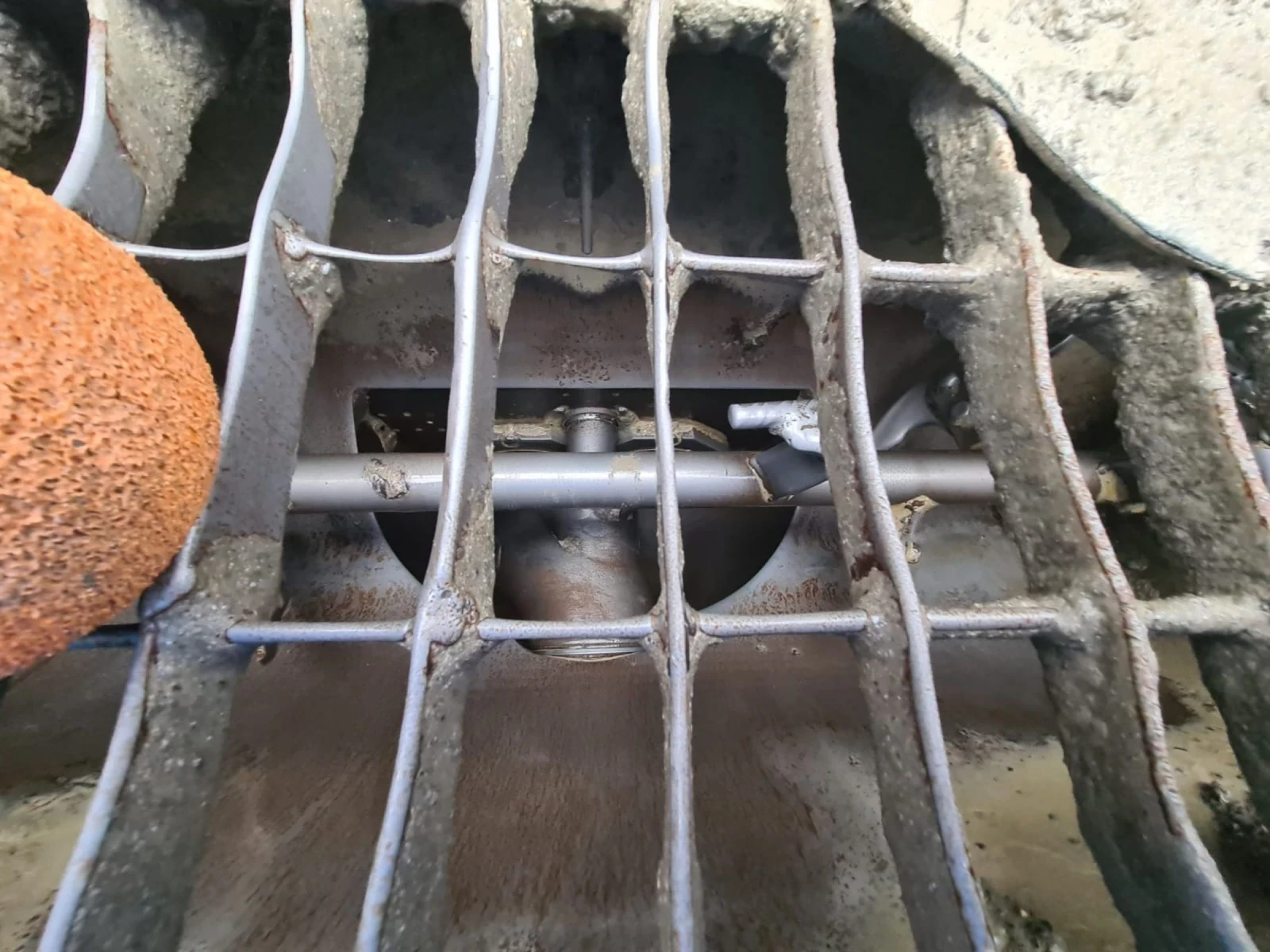 Бетон помпа Volvo FMX 500 CIFA MAGNUM 28 МЕТРА МИКСЕР 7 куб см - изображение 7