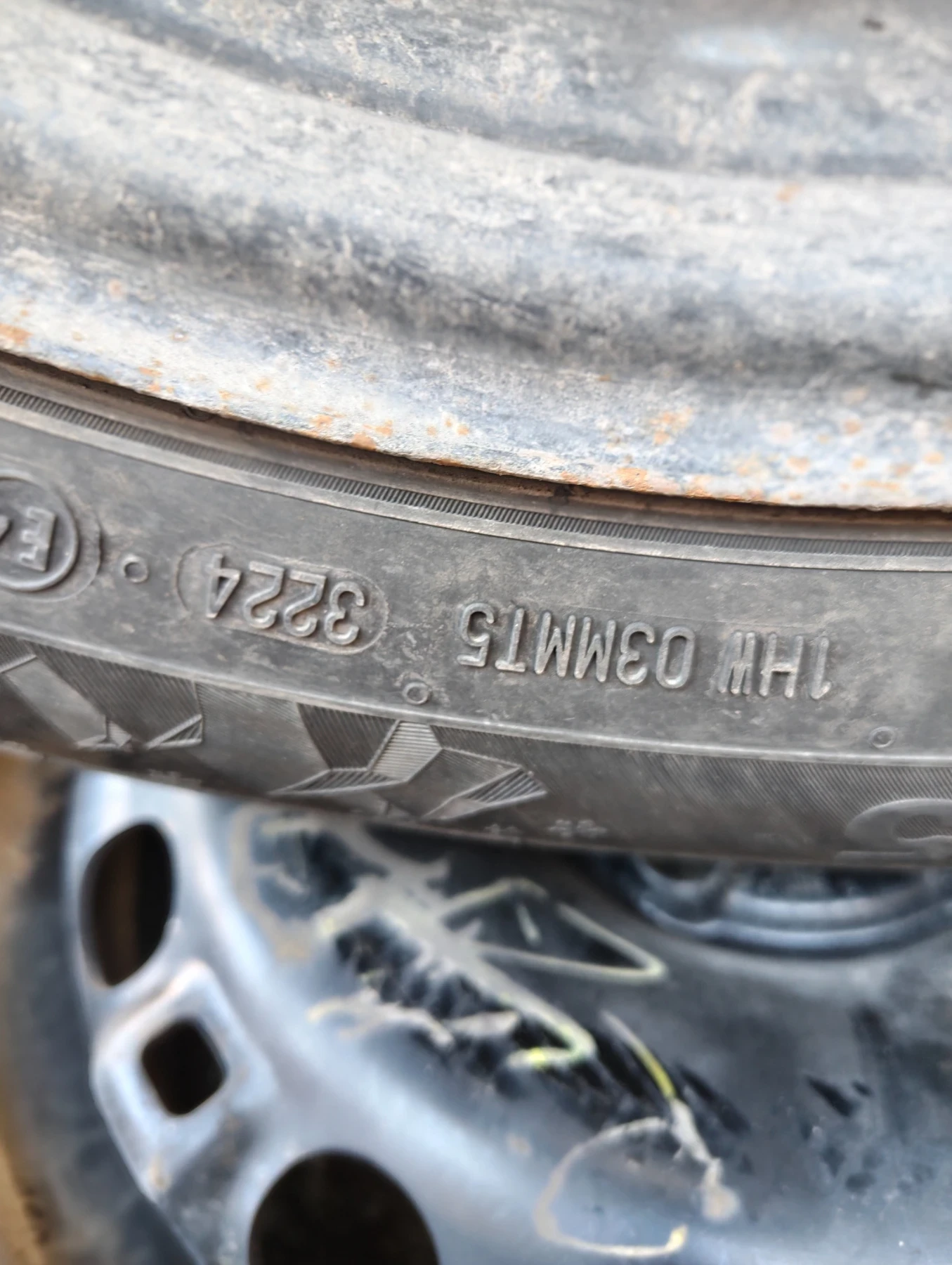 Гуми с джанти Semperit 195/65R15, снимка 8 - Гуми и джанти - 53785963