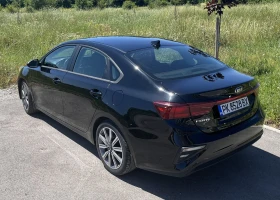 Kia Forte 2L ГАЗ 1 СОБСТВЕНИК, снимка 8