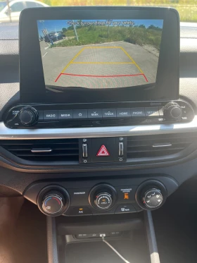 Kia Forte 2L ГАЗ 1 СОБСТВЕНИК, снимка 10