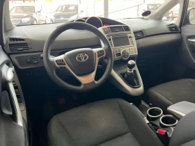 Toyota Corolla verso Германия перфект, снимка 7