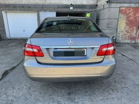 Mercedes-Benz E 220, снимка 15