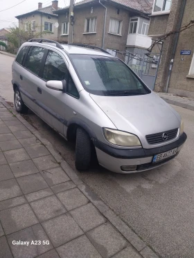 Opel Zafira 