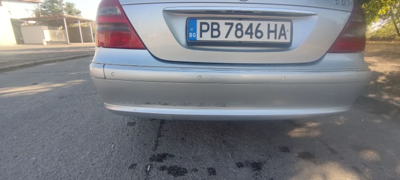 Mercedes-Benz E 270, снимка 5 - Автомобили и джипове - 47166657