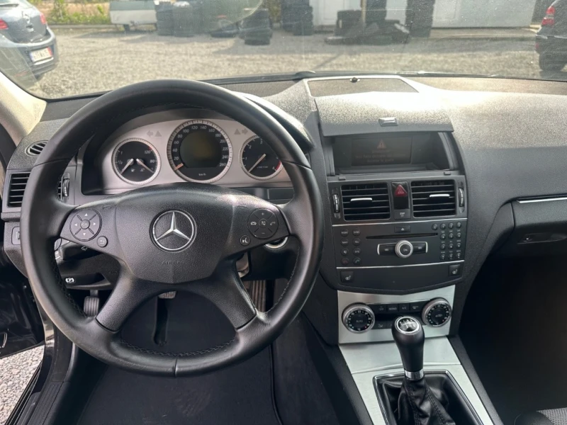 Mercedes-Benz C 220 2.2 CDI, снимка 12 - Автомобили и джипове - 47310527