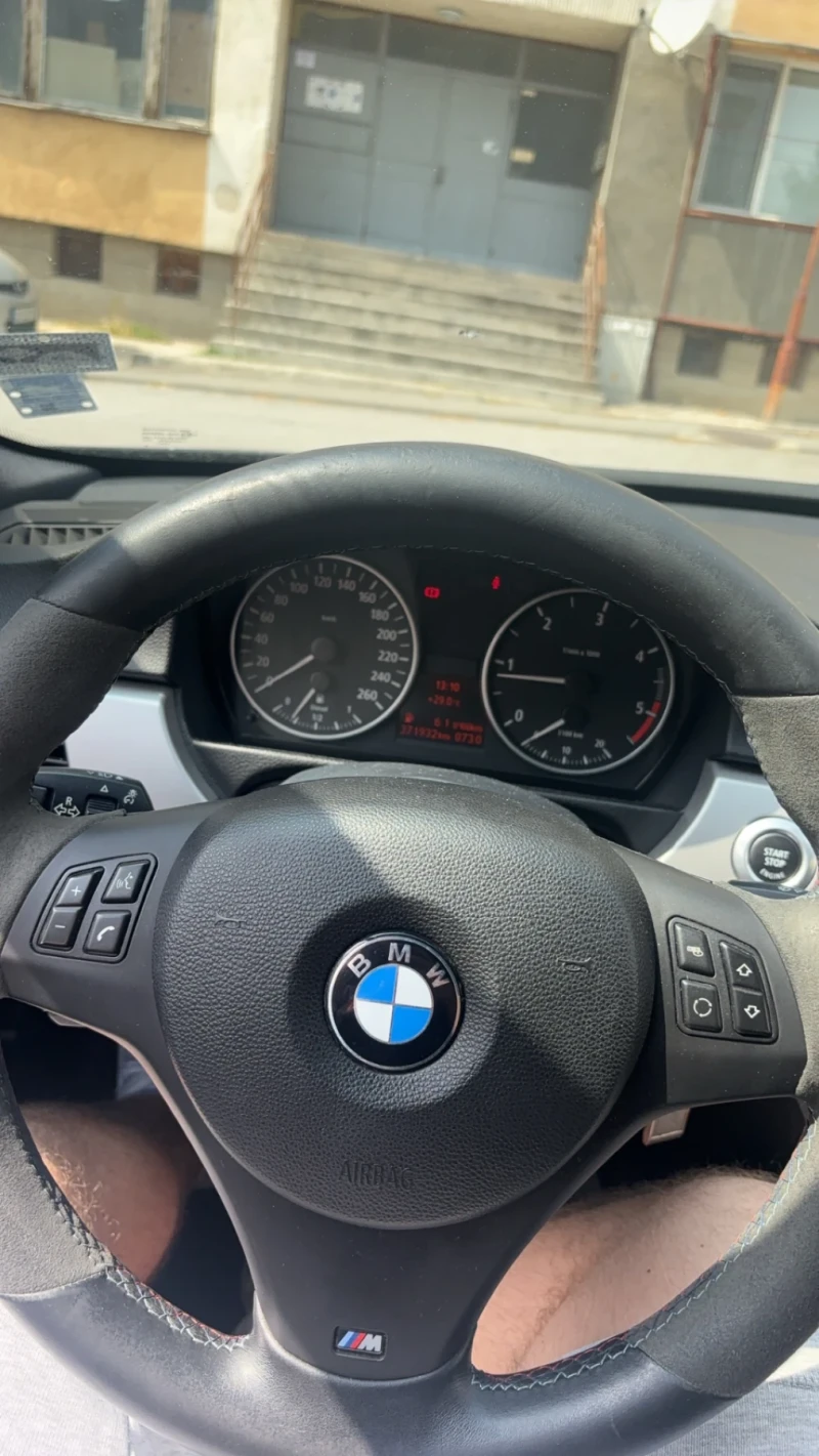 BMW 320 320, снимка 9 - Автомобили и джипове - 48360939