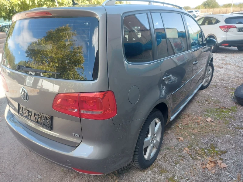 VW Touran 1.6TDI, снимка 4 - Автомобили и джипове - 47982370