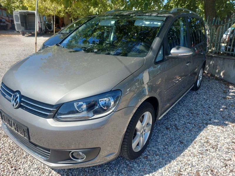 VW Touran 1.6TDI, снимка 15 - Автомобили и джипове - 47982370