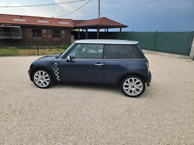 Mini Cooper 1 6i klima, снимка 8 - Автомобили и джипове - 48462178