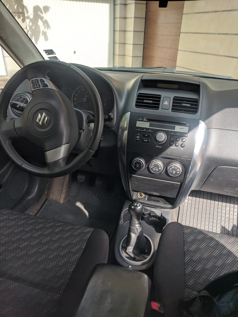 Suzuki SX4, снимка 8 - Автомобили и джипове - 49166709