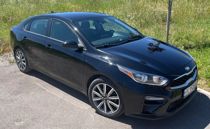 Kia Forte 2L ГАЗ 1 СОБСТВЕНИК, снимка 2 - Автомобили и джипове - 52672057