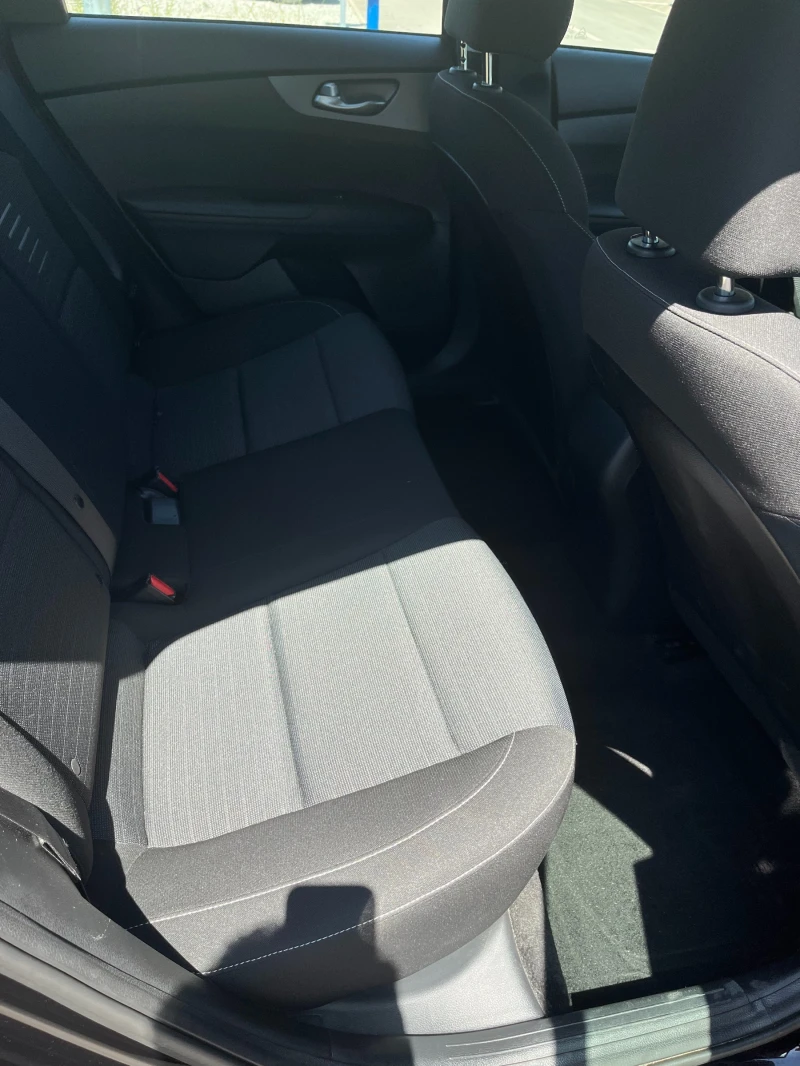 Kia Forte 2L ГАЗ 1 СОБСТВЕНИК, снимка 14 - Автомобили и джипове - 52672057