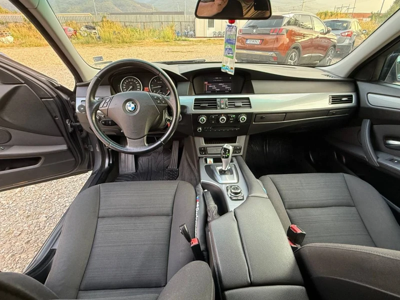 BMW 525 197кс./Автомат/Напълно обслужена, снимка 13 - Автомобили и джипове - 51344726