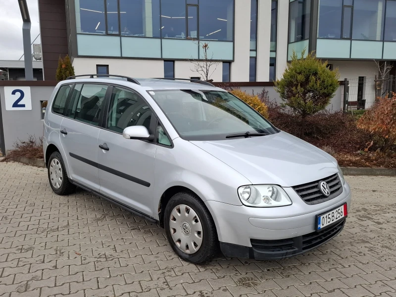 VW Touran 1.9TDI* (105кс)* АВТОМАТ* HOB ВНОС* , снимка 12 - Автомобили и джипове - 53247222