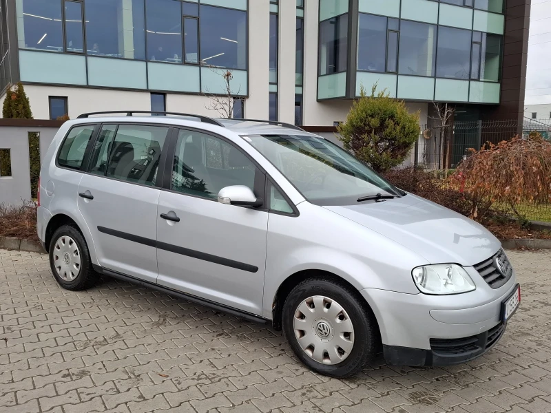 VW Touran 1.9TDI* (105кс)* АВТОМАТ* HOB ВНОС* , снимка 14 - Автомобили и джипове - 53247222