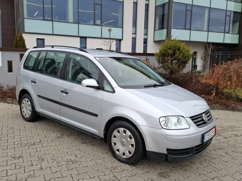 VW Touran 1.9TDI* (105кс)* АВТОМАТ* HOB ВНОС* , снимка 13 - Автомобили и джипове - 53247222