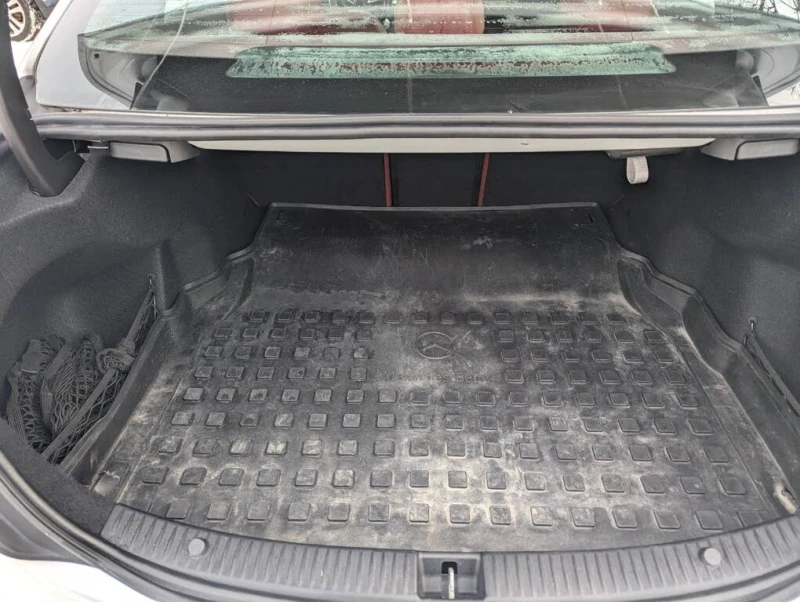 Mercedes-Benz C 300 4MATIC* АвтоКредит* (Цена до БГ) , снимка 8 - Автомобили и джипове - 53499754