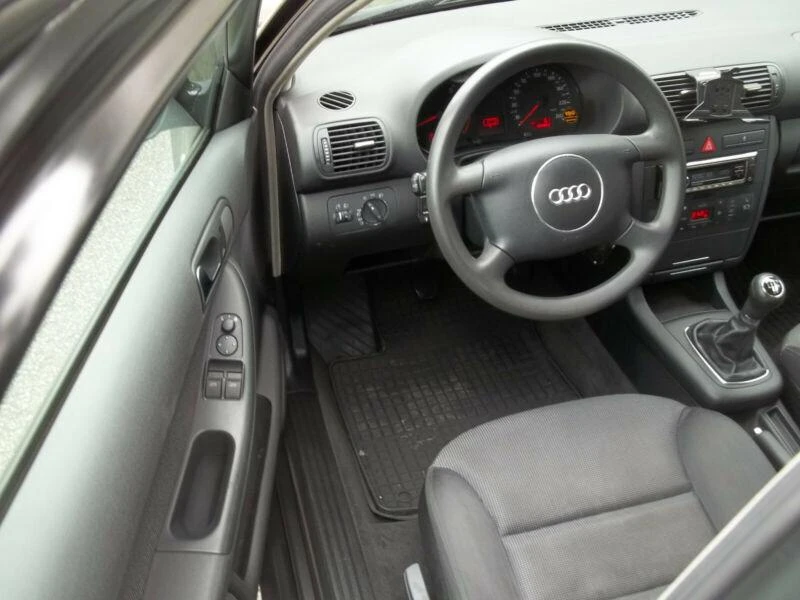 Audi A3 с-лайн босе, снимка 10 - Автомобили и джипове - 34552294