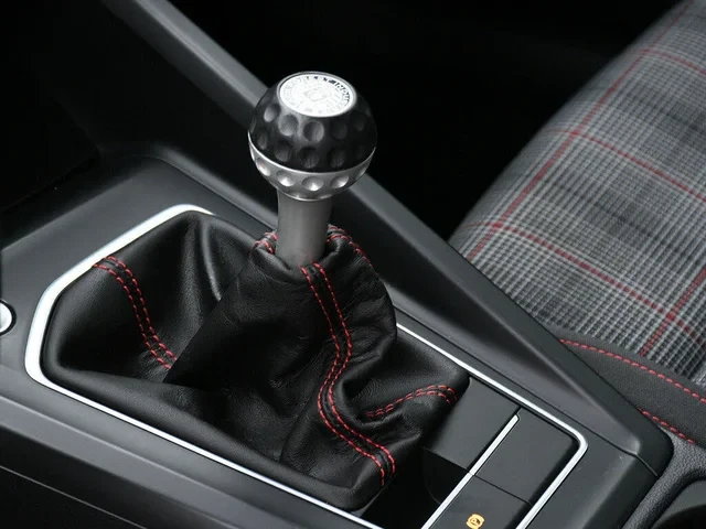 VW Golf GTI* 2.0T* Performance* , снимка 8 - Автомобили и джипове - 53830885