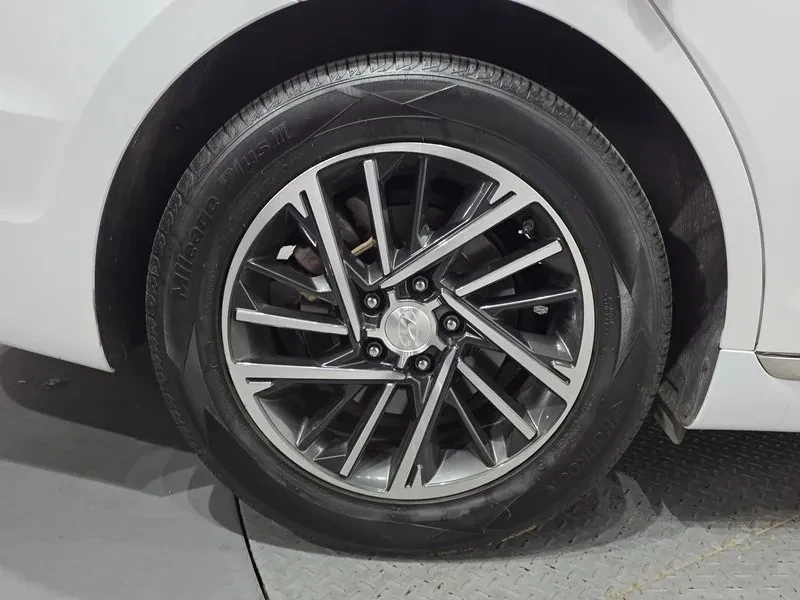 Hyundai Grandeur Grandeur Ig 3.0 Lpi , снимка 5 - Автомобили и джипове - 54998717