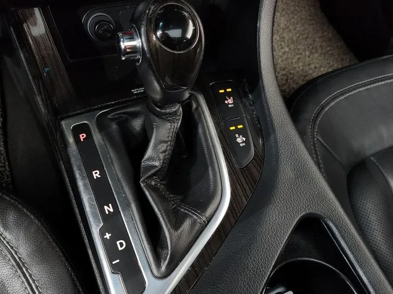 Kia K5 2.0 PRESTIGE BASIC MODEL, снимка 9 - Автомобили и джипове - 55025540