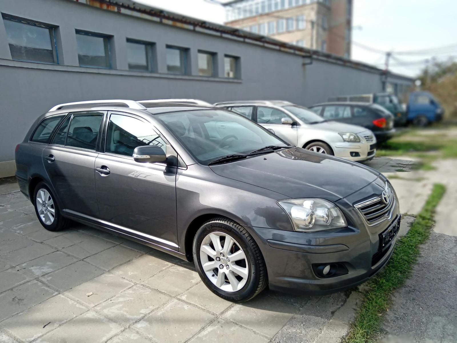 Toyota Avensis 1.8VVT-I Фейслифт - изображение 7