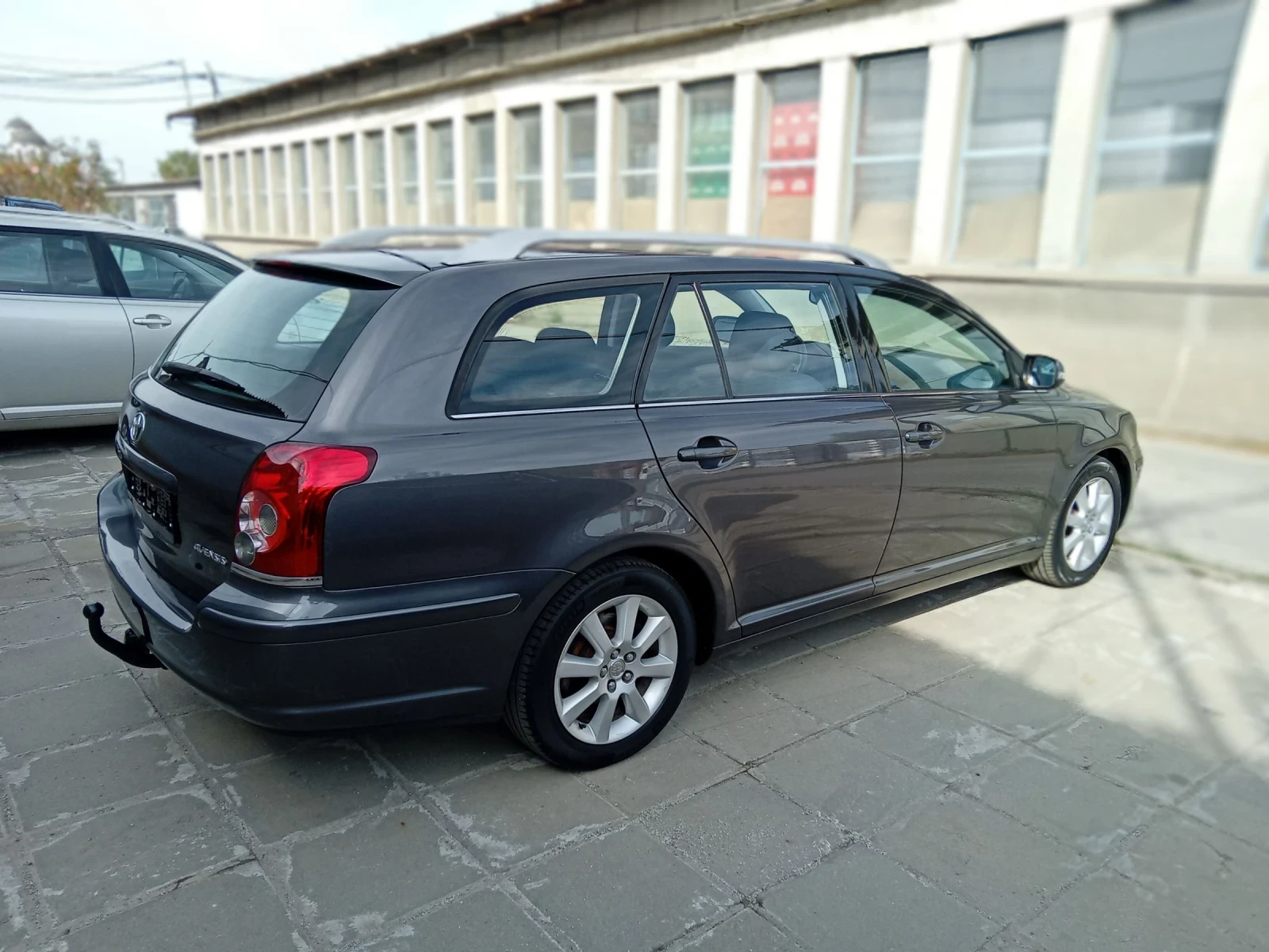 Toyota Avensis 1.8VVT-I Фейслифт - изображение 5