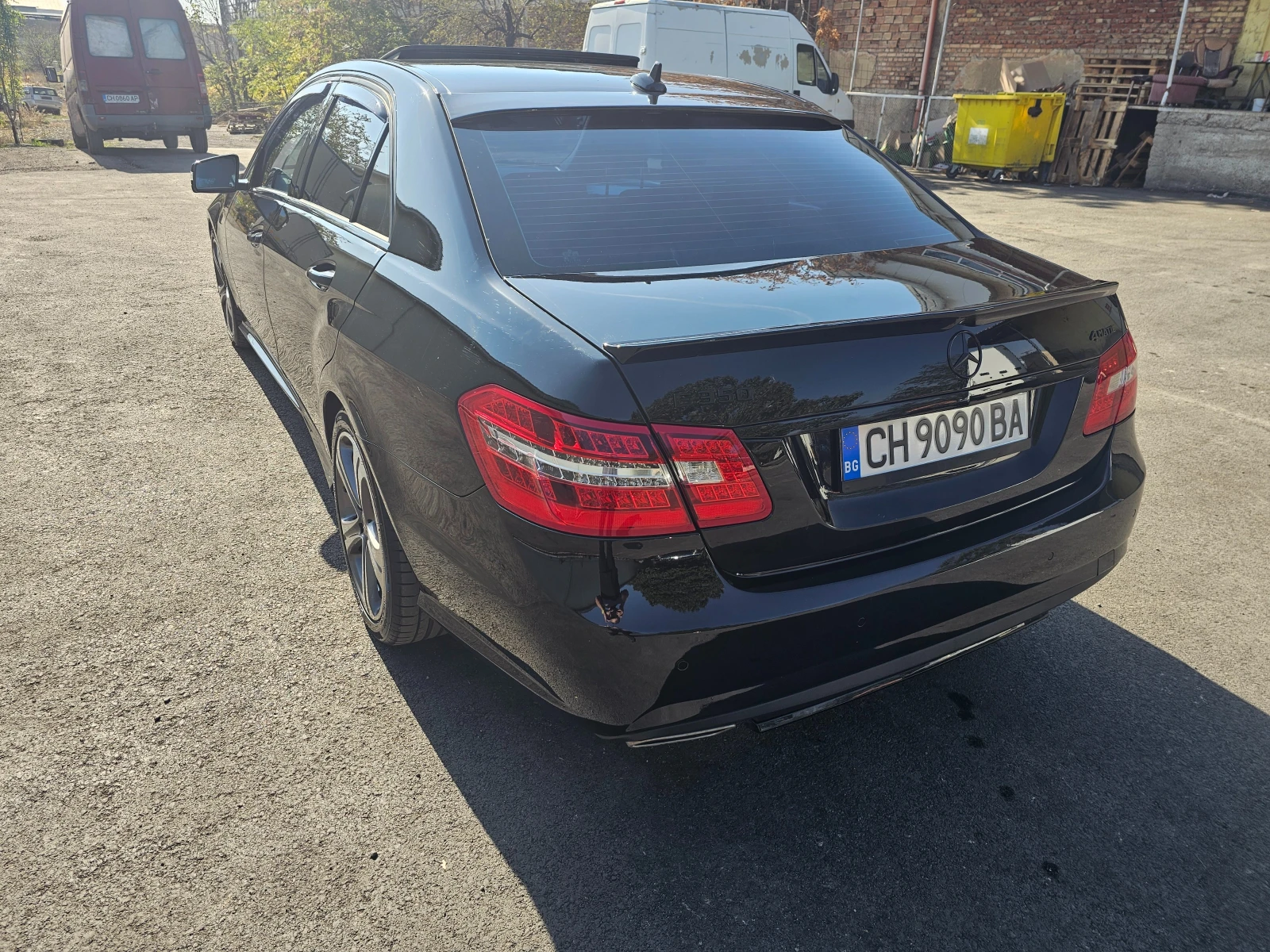 Mercedes-Benz E 350 4 MATIC 7G-Tronic - изображение 3