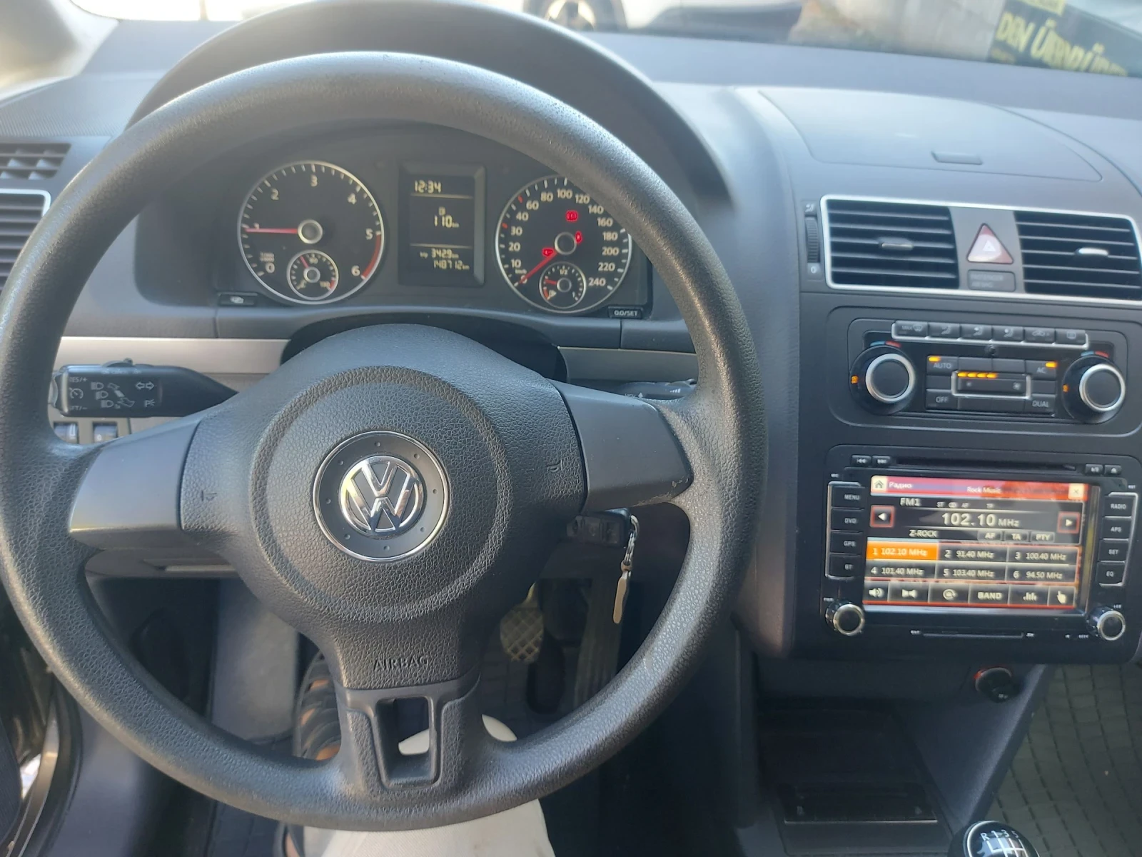 VW Touran 1.6TDI - изображение 7