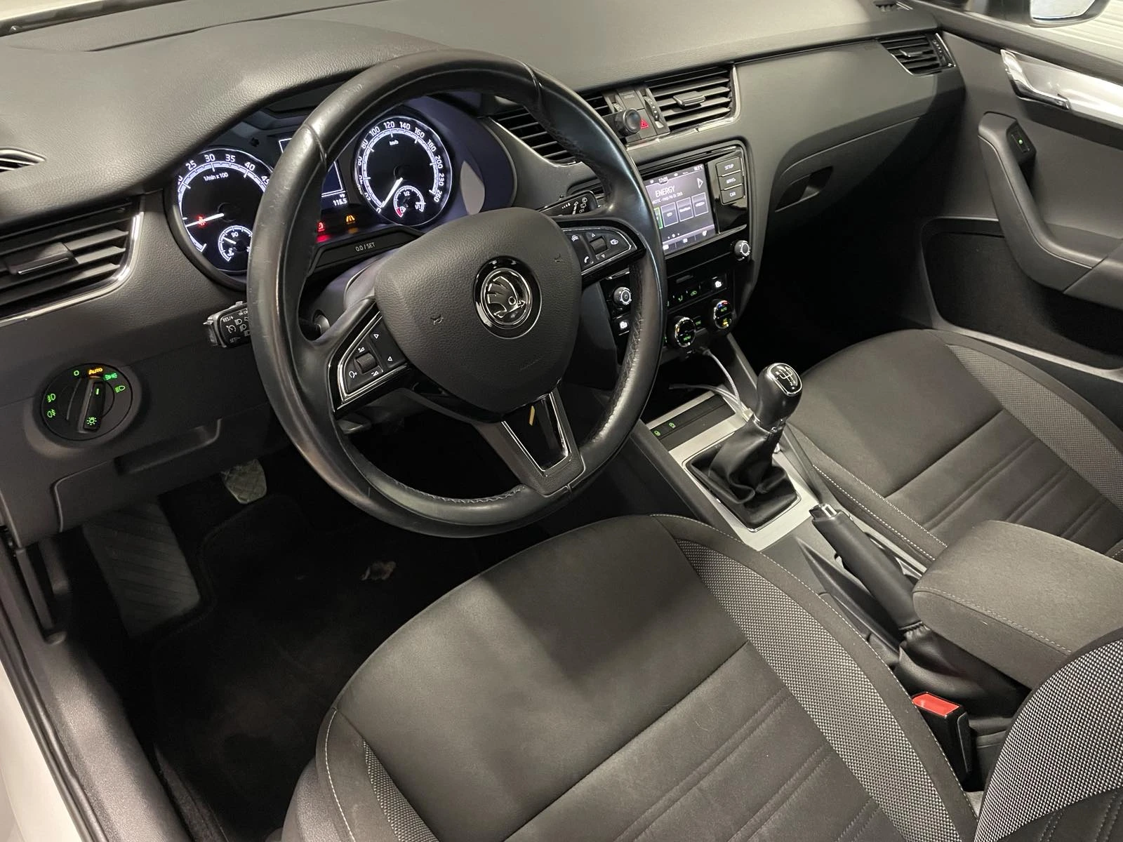 Skoda Octavia 1ви Собственик; Дизел;  - изображение 9