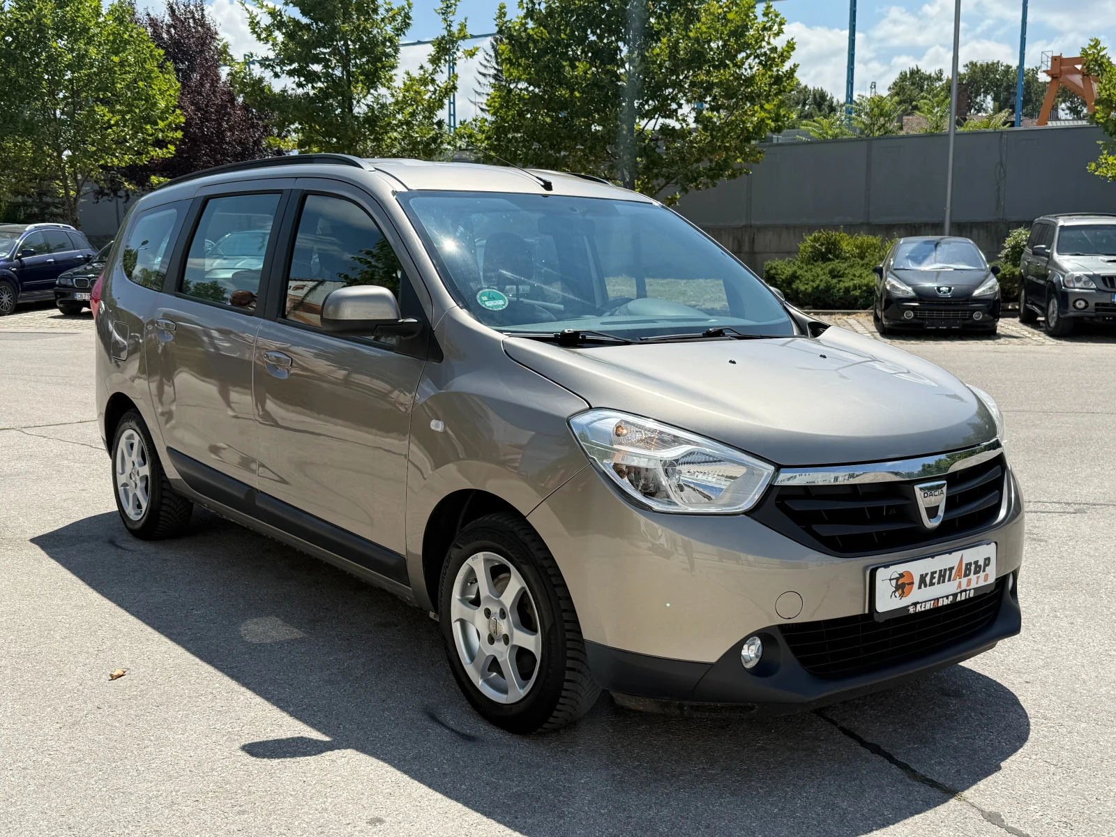 Dacia Lodgy 1.2i 116 к.с. Газ/бензин - изображение 6