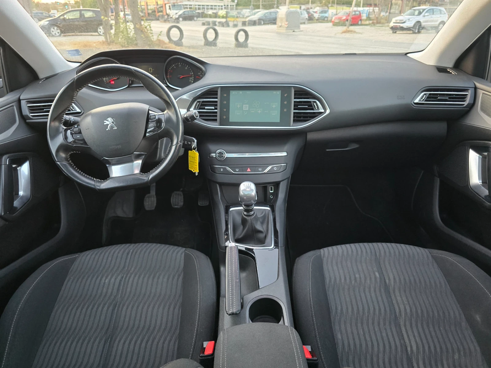 Peugeot 308 1.6HDI* НАВИ* ПАНОРАМА  - изображение 10