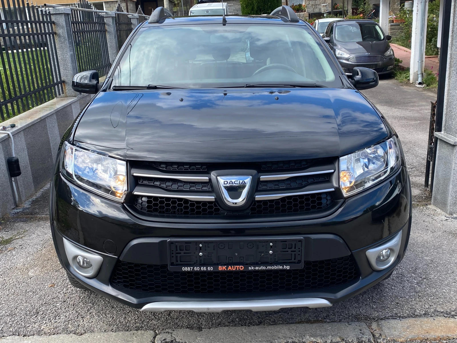Dacia Sandero 1.0i-90k.s-STEPWAY-2014g-EURO5B-NAVI- - изображение 2