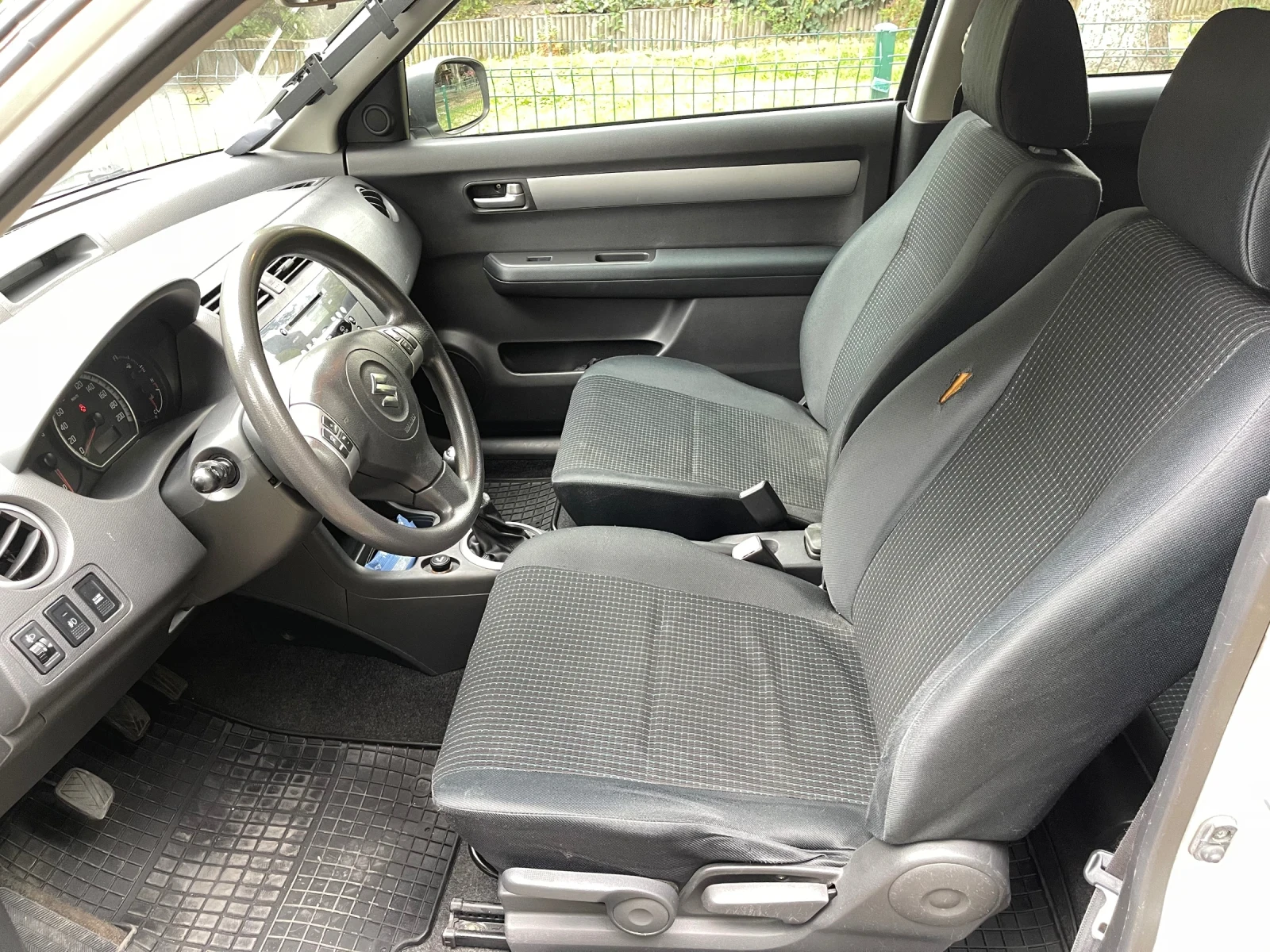 Suzuki Swift  - изображение 8
