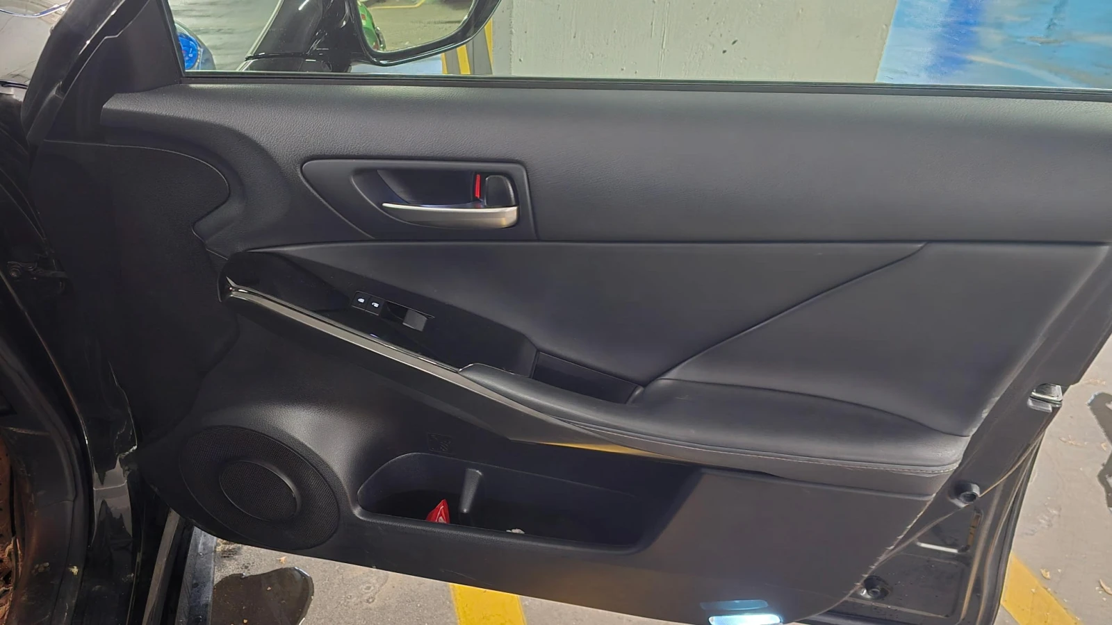 Lexus IS 300 CARFAX * * ���� ������ * *  | Mobile.bg � ����������� 11