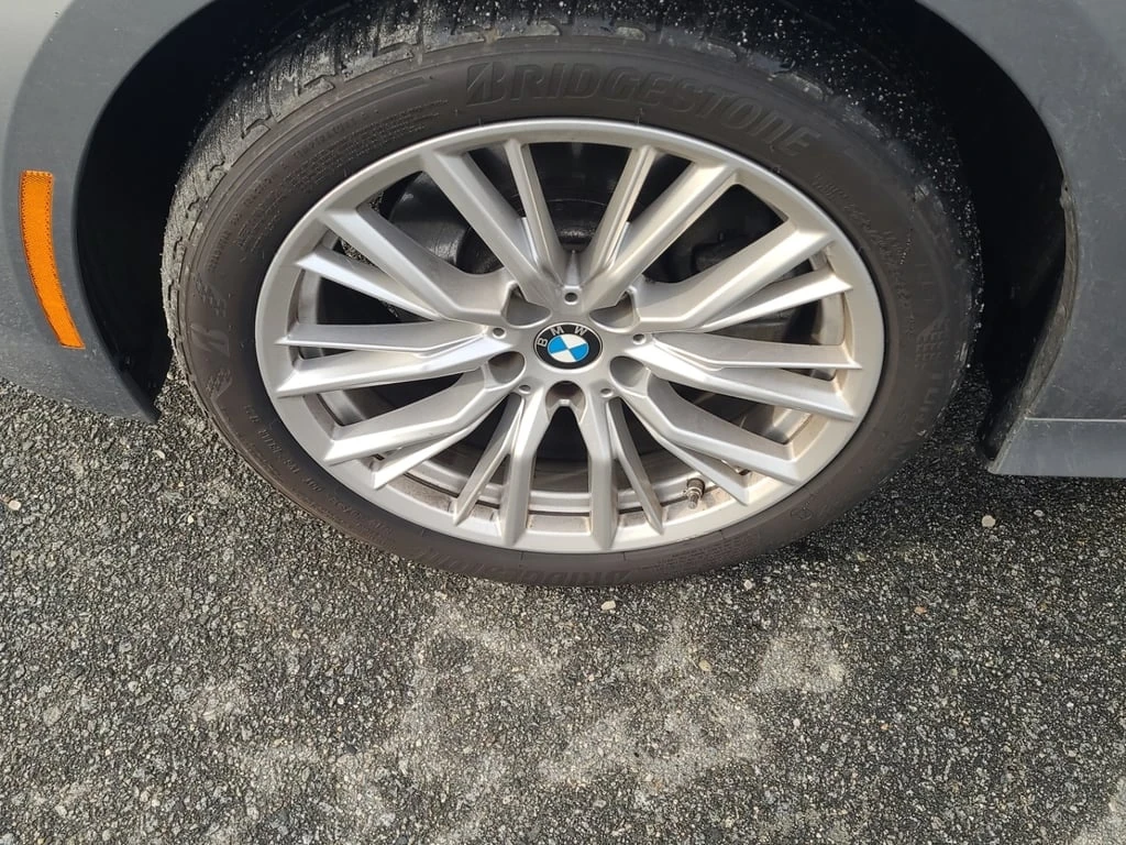 BMW 330 * 330I XDRIVE * CARFAX * ПОДГРЕВИ *  - изображение 6