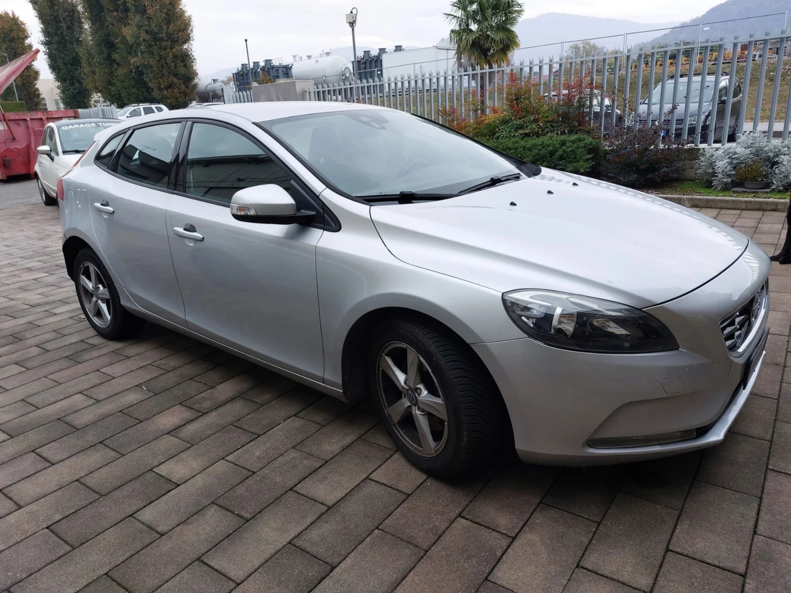 Volvo V40 2.0 d - изображение 5