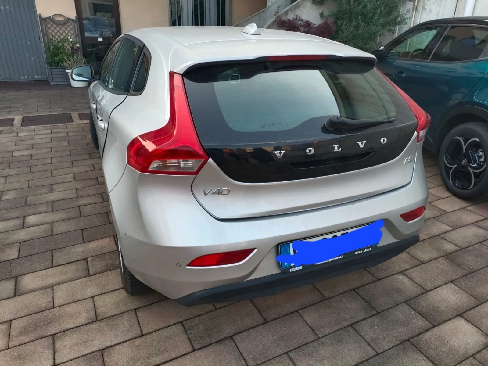 Volvo V40 2.0 d - изображение 4