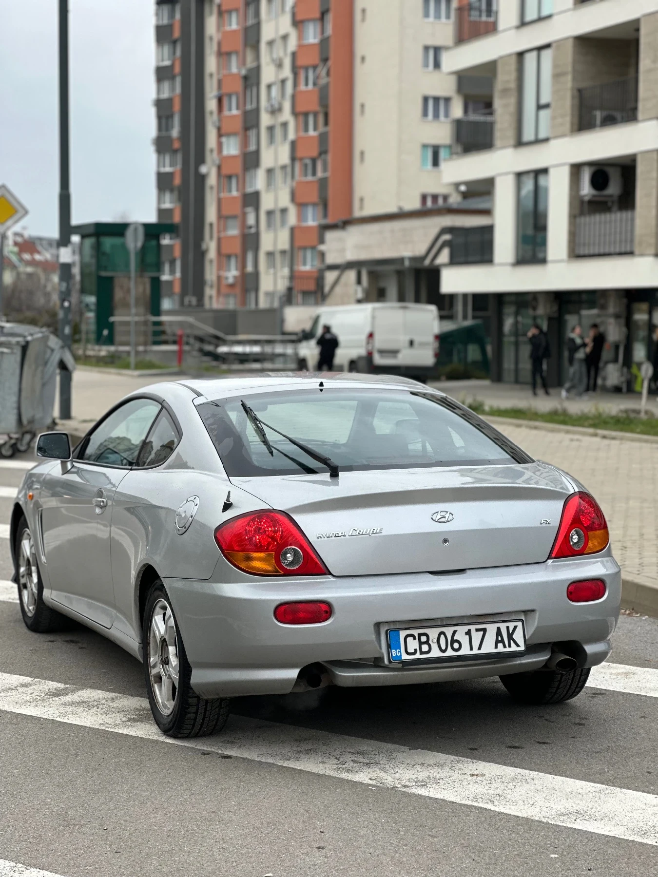 Hyundai Coupe 2.0, снимка 3 - Автомобили и джипове - 53846054