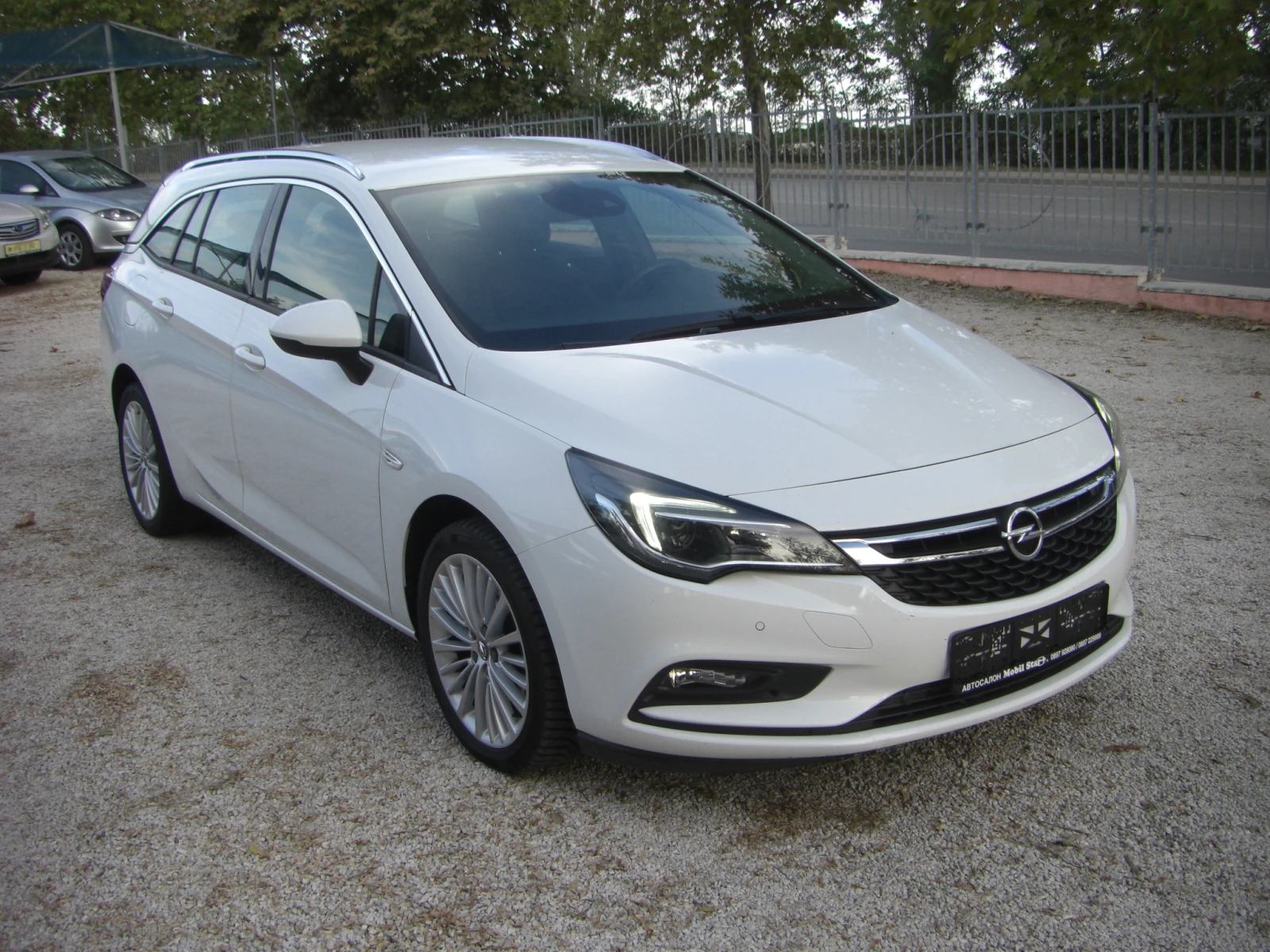 Opel Astra 1.6cdti COSMO DISTANS Tourer LED EV 6+ , снимка 7 - Автомобили и джипове - 53907761