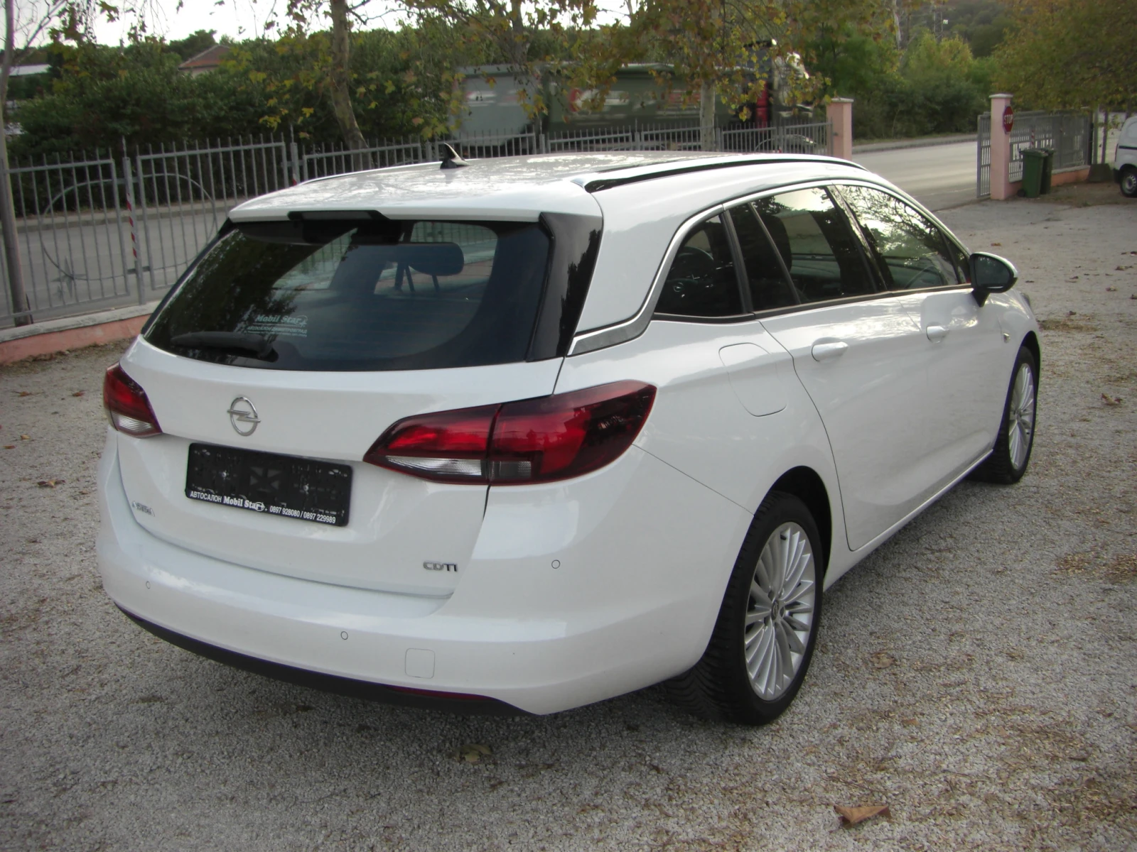 Opel Astra 1.6cdti COSMO DISTANS Tourer LED EV 6+ , снимка 5 - Автомобили и джипове - 53907761