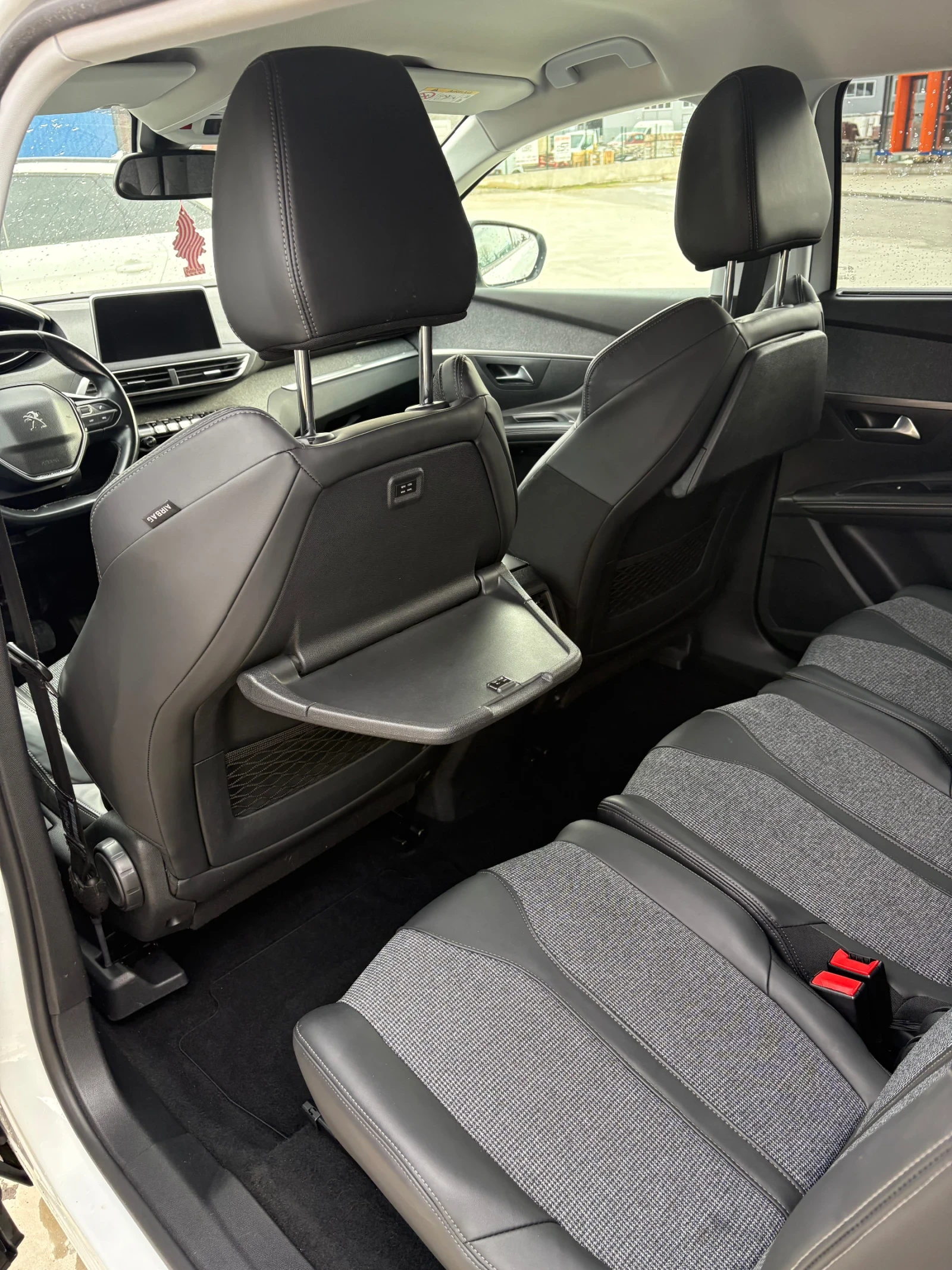 Peugeot 5008 1.5HDI ALLURE , снимка 17 - Автомобили и джипове - 53906374