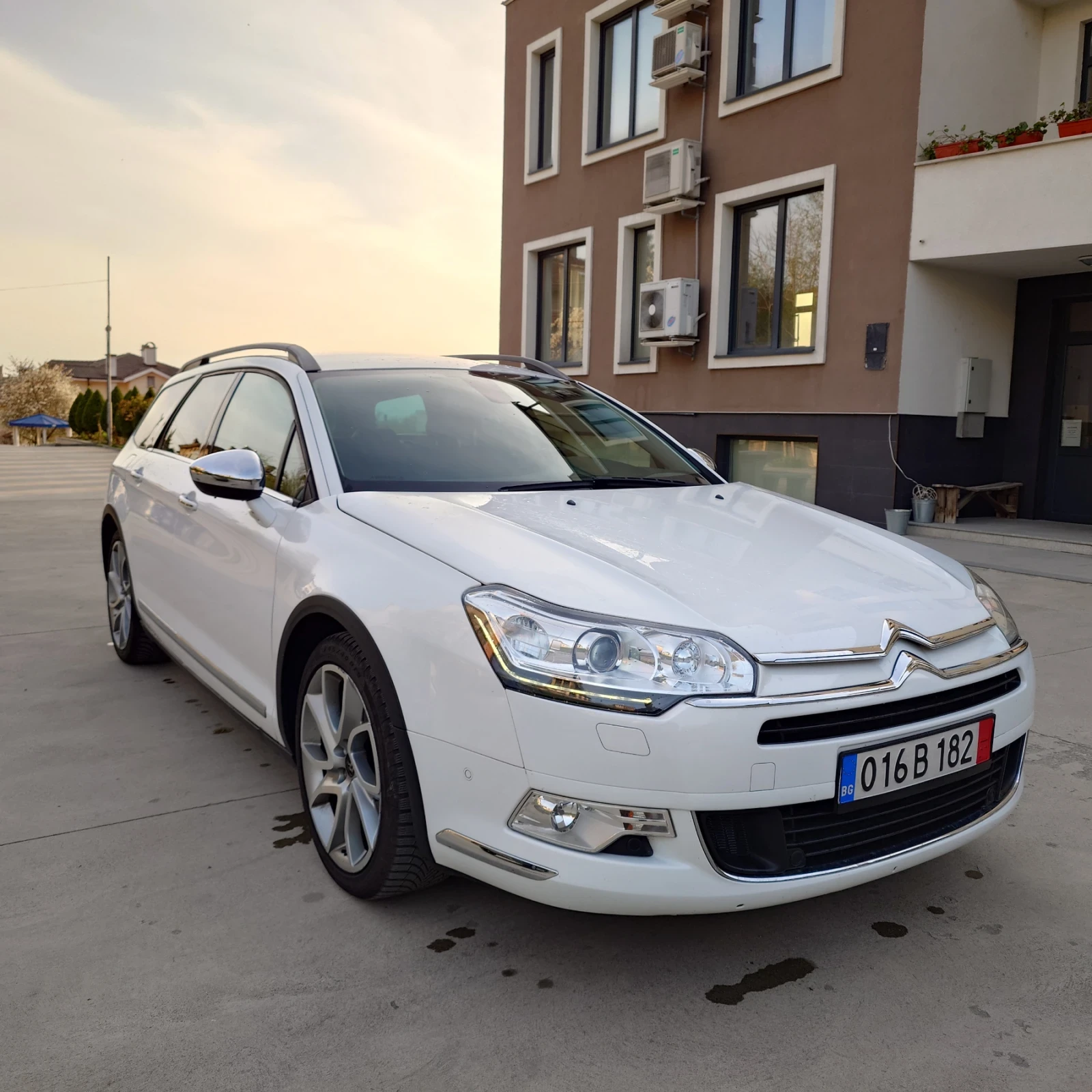 Citroen C5 2.2HDI Facelift , снимка 7 - Автомобили и джипове - 54196174