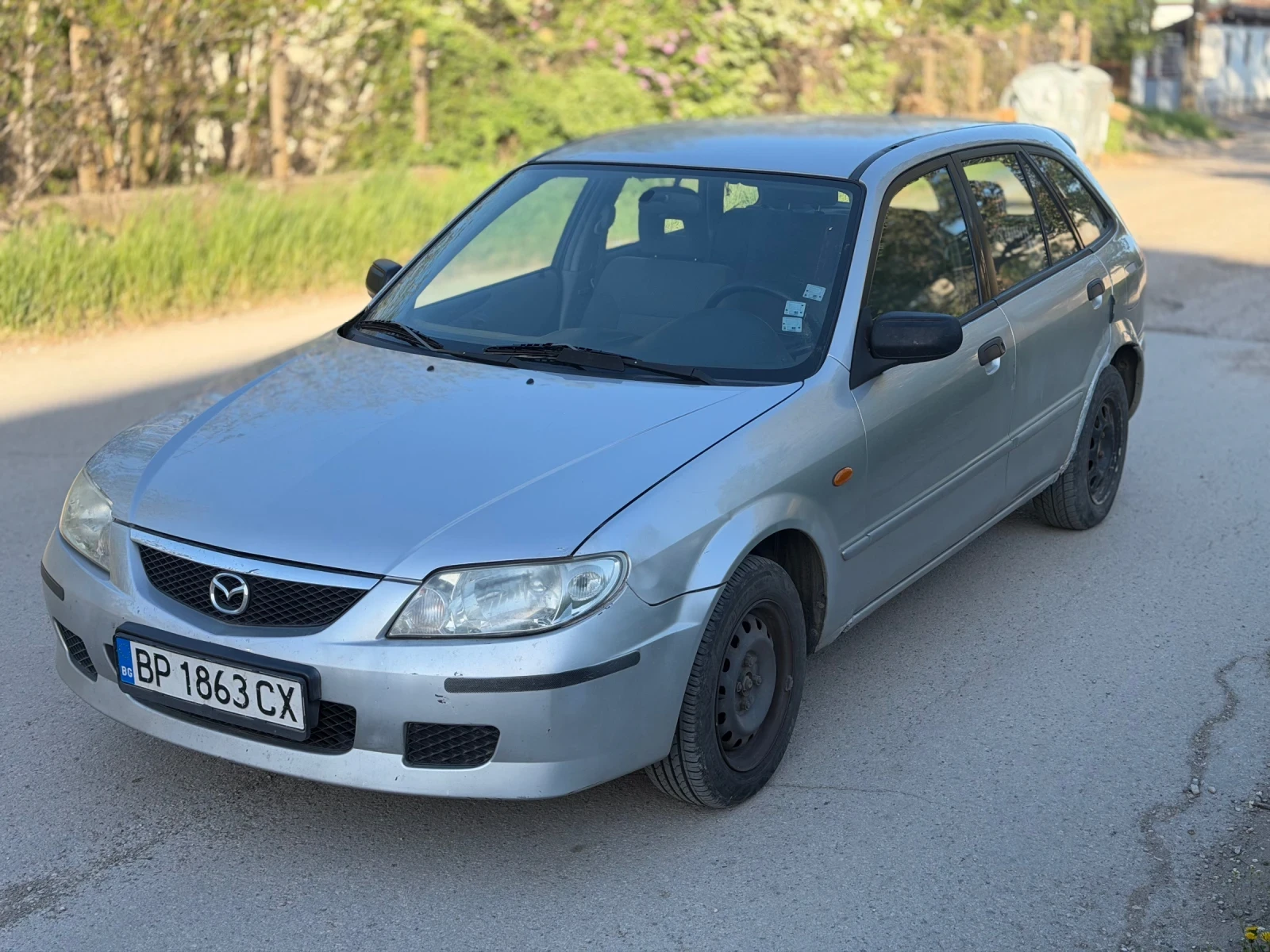 Mazda 323 1.3i КЛИМАТИК, снимка 5 - Автомобили и джипове - 54321782
