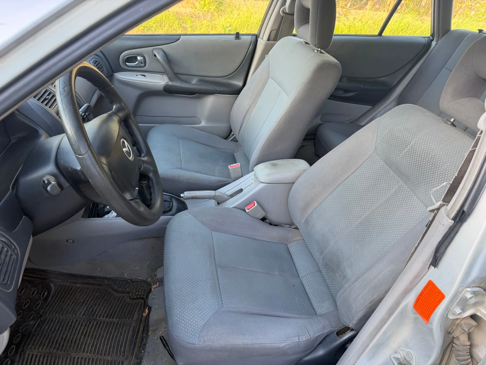 Mazda 323 1.3i КЛИМАТИК, снимка 7 - Автомобили и джипове - 54321782