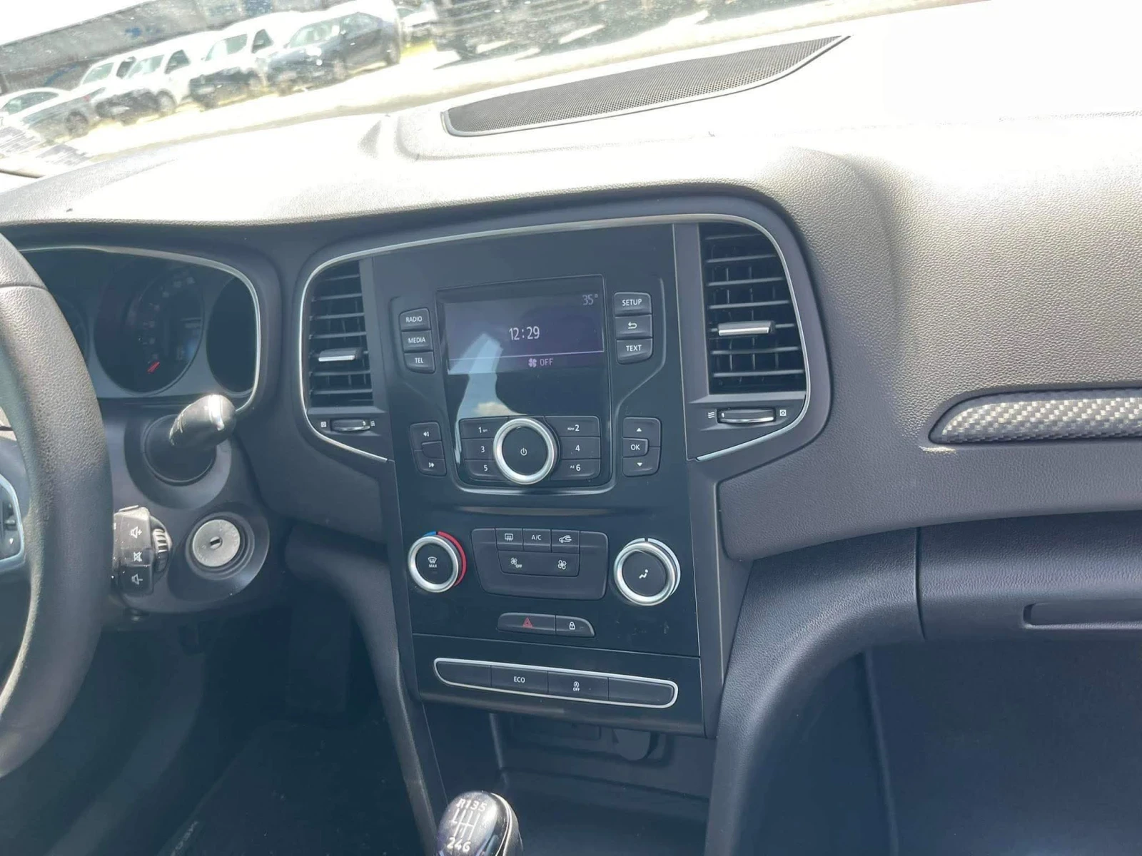 Renault Megane 1.5 dCi, снимка 3 - Автомобили и джипове - 54322303