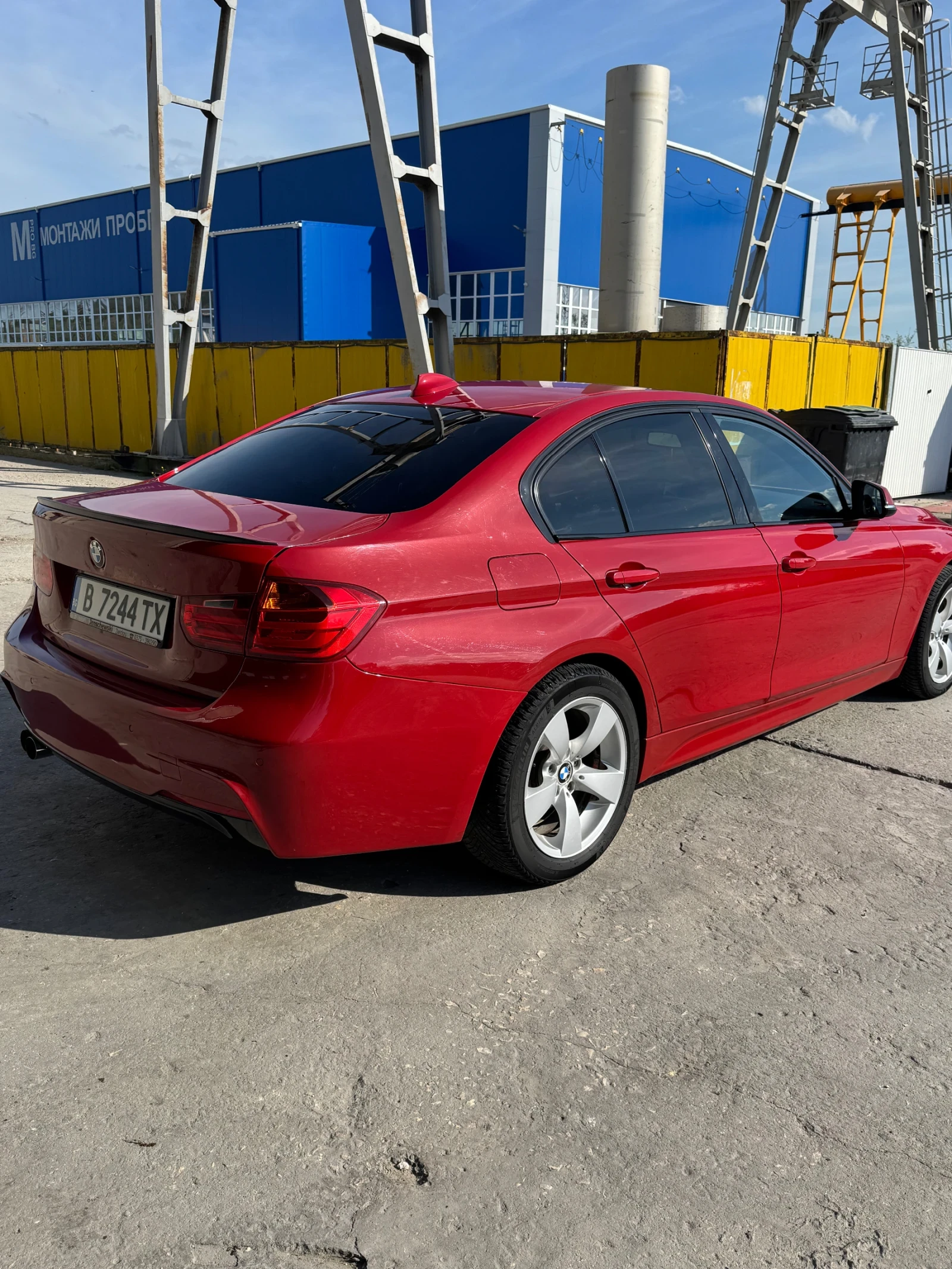 BMW 320 F 30 X drive , снимка 5 - Автомобили и джипове - 54710430